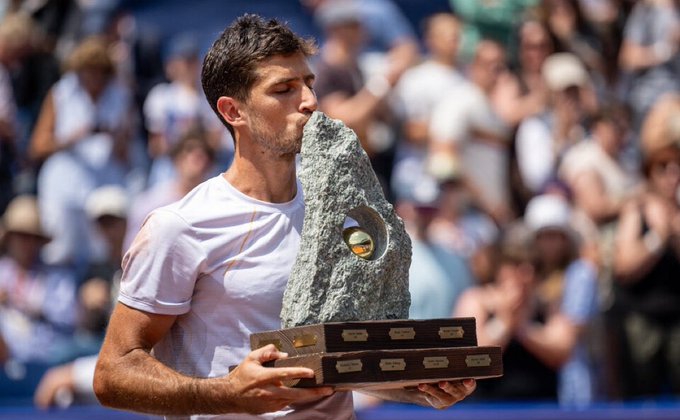 Само на 30 години: ATP шампион изненадващо реши да окачи завинаги ракетата width=