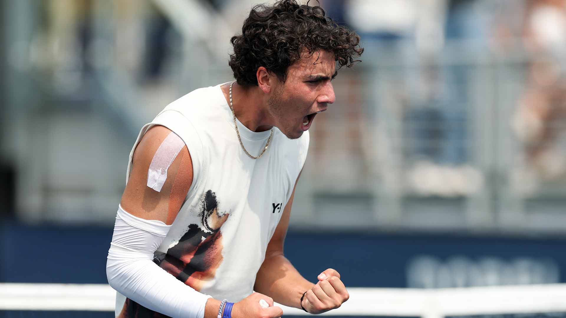 Огромна възможност: 17-годишният Иванов ще дебютира на ниво ATP в един турнир с Джокович