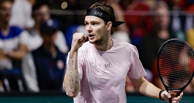 Магията на лудия гений: Бублик посече още един от топ 10 и е на първи Мастърс полуфинал!