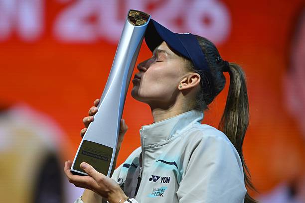 От 2 спасени мачбола до трофея: Рибакина подчини финалистка от РГ и подкара второ Порше!