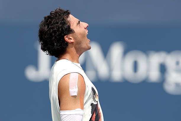 Българска гордост: Иванов разгроми 6-кратен шампион при мъжете за най-големия си полуфинал! width=