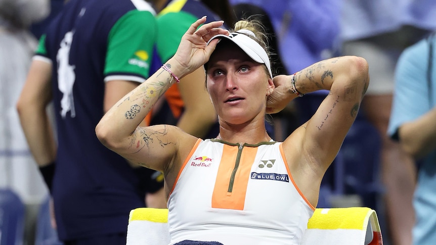 Със сълзи на очи: Вондроушова се оттегли от US Open часове преди мача си срещу Сабаленка width=
