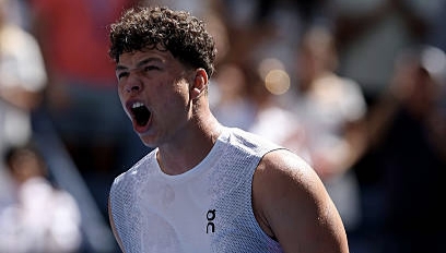 Шоу на US Open: Шелтън потегли с разгром над новата надежда на Южна Америка в Ню Йорк!