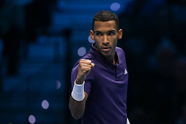 Нов подвиг: Оже-Алиасим взе пример от Музети и шокира шампиона от Торонто на ATP финалите!