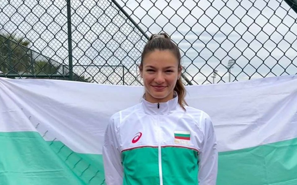 На 1 и 1 срещу Хуркач: Впечатляваща Каратанчева смълча Варшава зa дебютен WTA триумф!