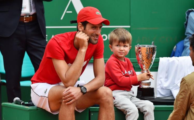 2 трофея в 1 ден или перфектната неделя на Джокович и 7-годишния му син Стефан