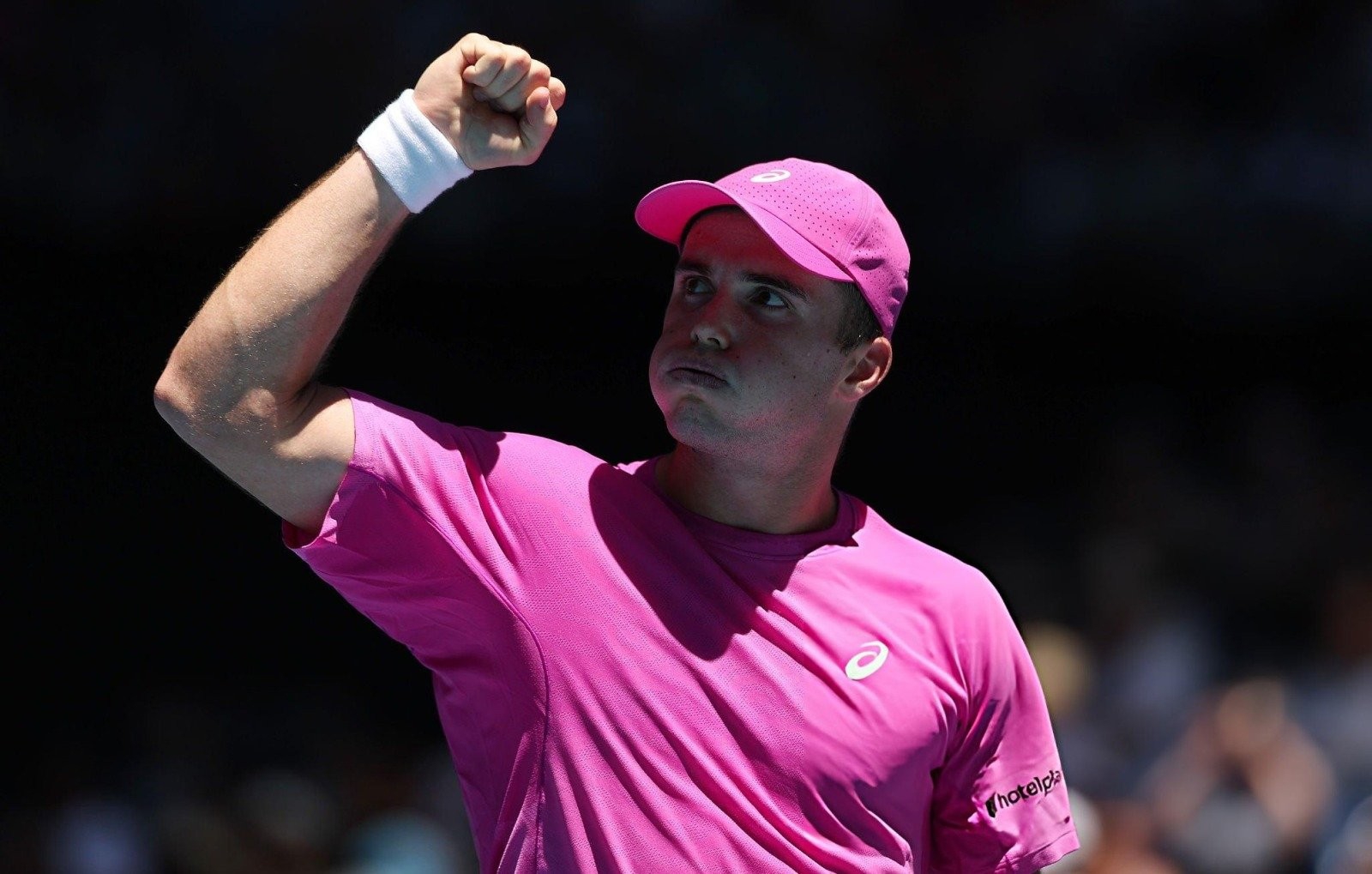 Първи отпаднал поставен на АО: Квалификант изхвърли действащ шампион от Купа 