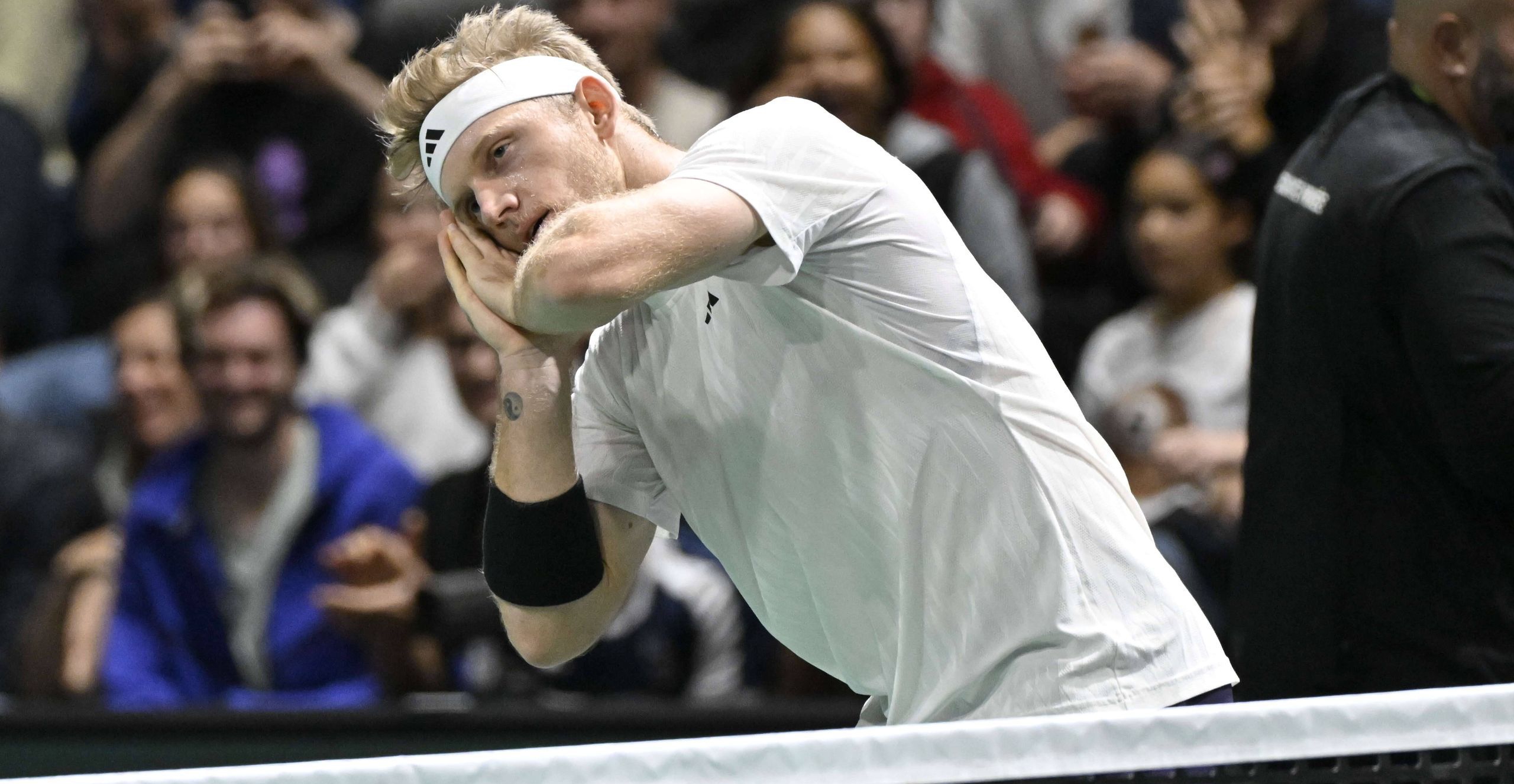 Новият злодей в Париж: Фокина прати публиката 