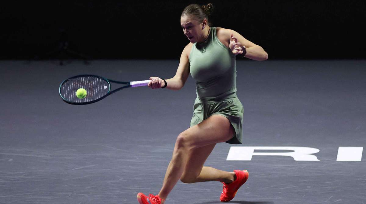 Анисимова забрави за 2-та геврека на Уимбълдън и изхвърли Швьонтек в групите на WTA финалите! width=