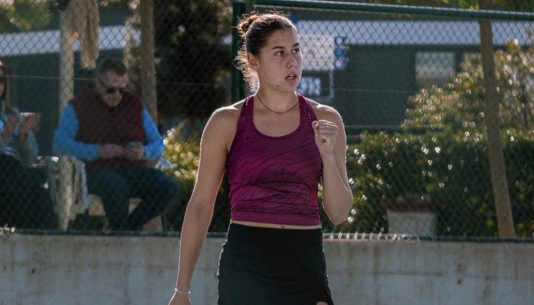 Голям успех за голям 1/2-финал: 18-годишната Янева шокира тенисистка със 130 места над нея!