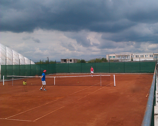 Тенис център 