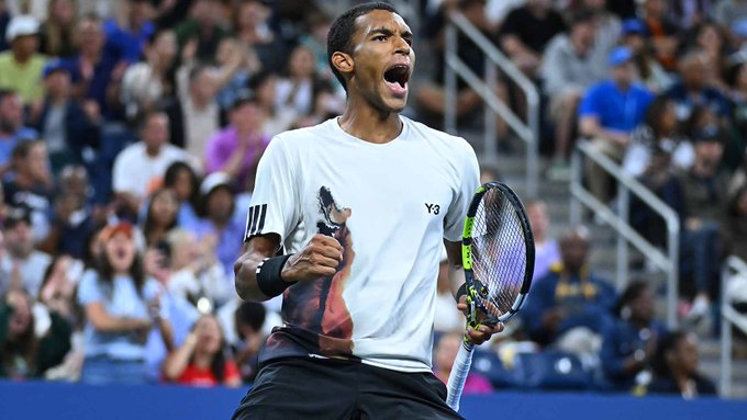 3-та поредна топ 10 победа: Оже-Алиасим разгроми основния си съперник за ATP финалите!