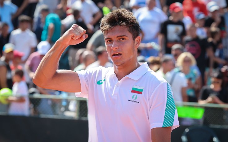 Мечтаната сделка: 18-годишният Василев вече е в едно тенис семейство с Григор и Джокович!