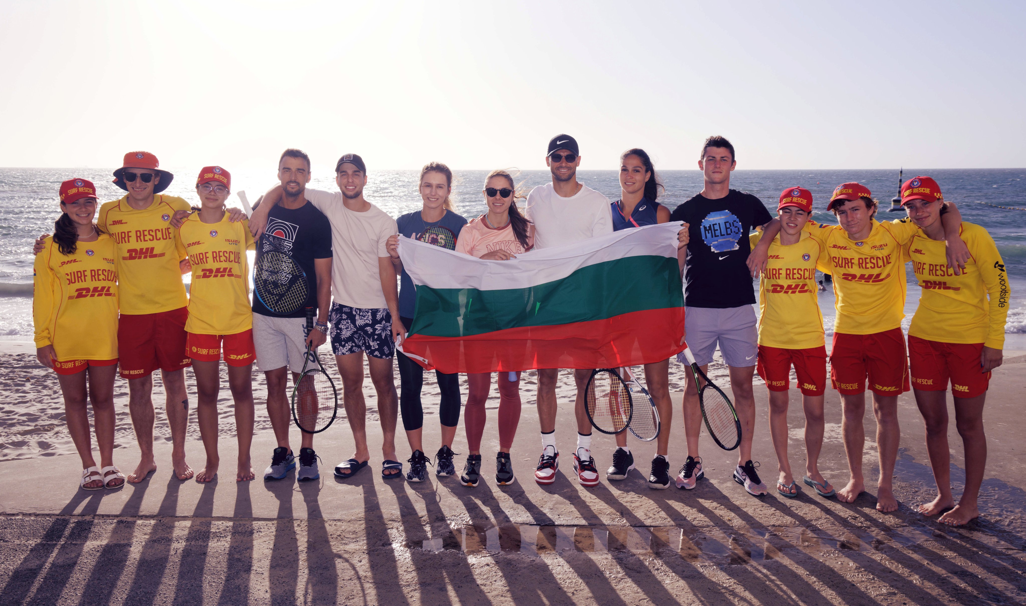 Един ден с отбора на България: Игри на плажа, усмивки и добро настроение (галерия)