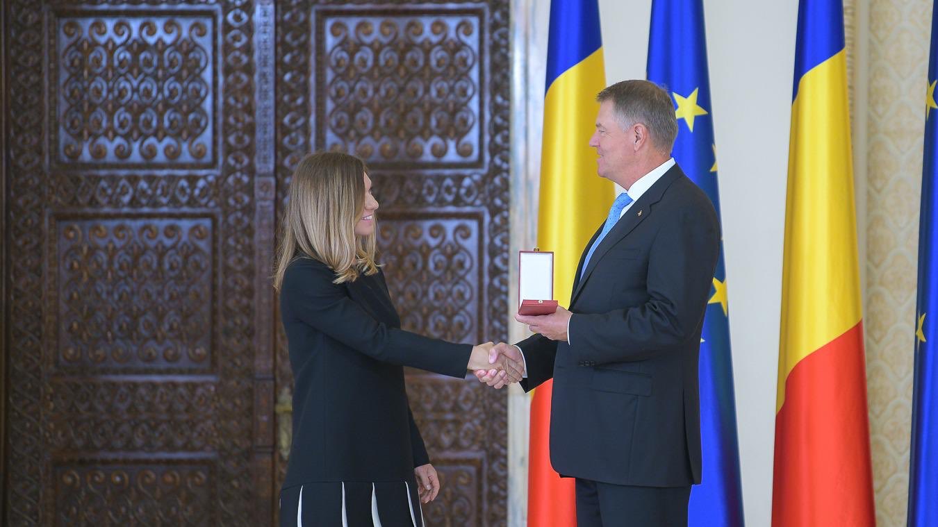 Президентът на Румъния награди Симона Халеп (снимки)