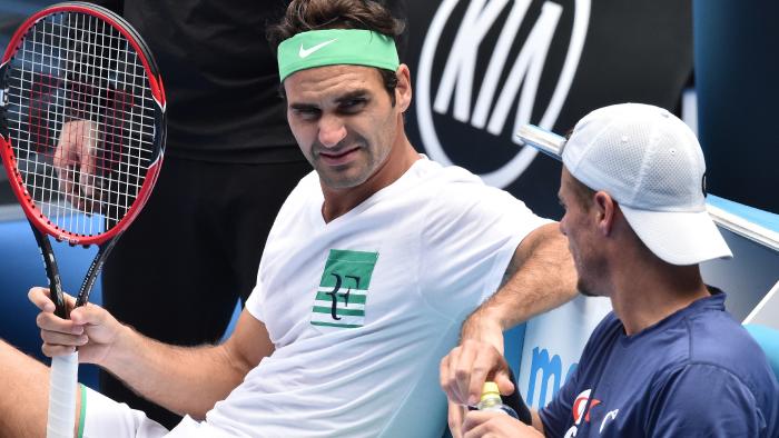 Хюит: Федерер няма да се откаже скоро