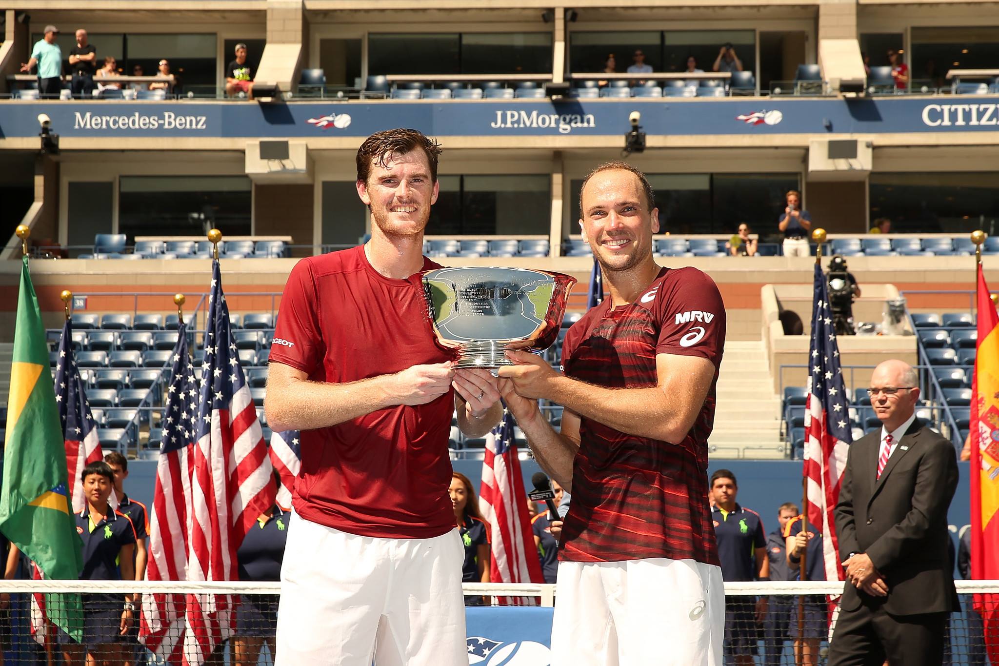 Джейми Мъри и Бруно Соареш с историческа титла от US Open