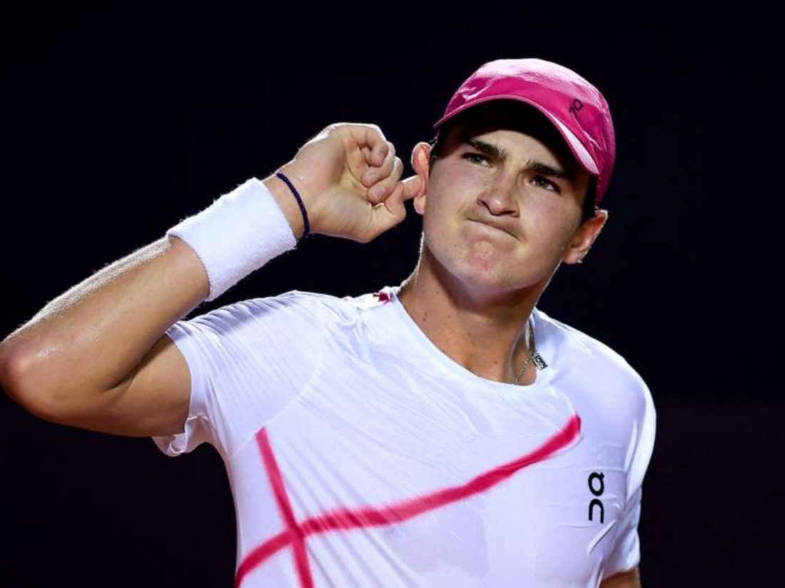 Снимка: Нова звезда на тениснебосклона: 17-годишният Фонсека повали 3-кратен ATP шампион в Букурещ!