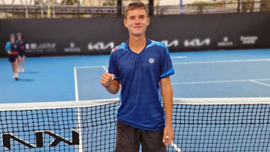 2 от 2: 18-годишният Илиян Радулов е в топ 4 на финалния Мастърс при юношите!
