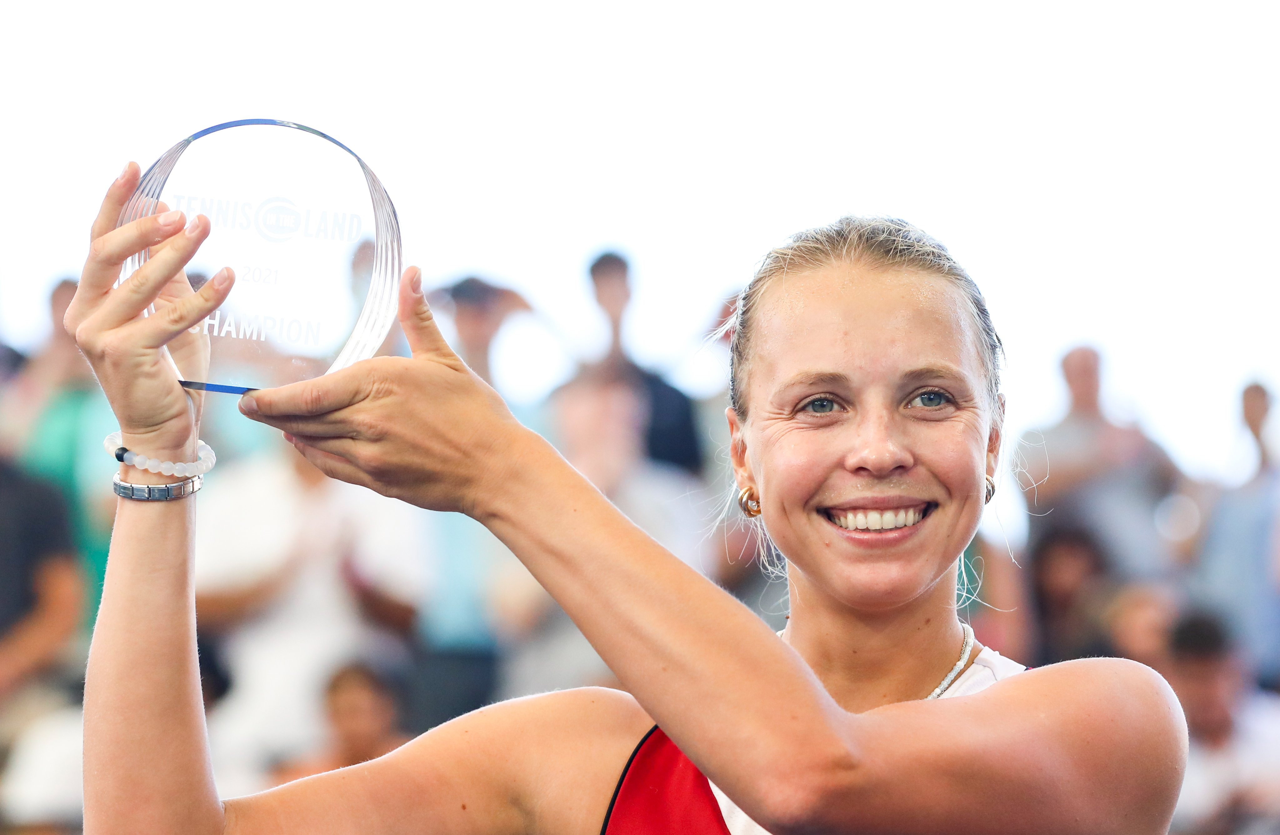 Анет Контавейт е новата шампионка на Tennis in the Land Open!