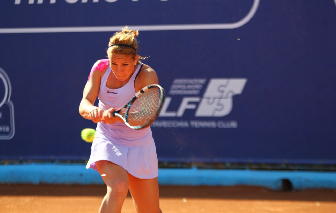 Елица Костова загуби финал в Чехия