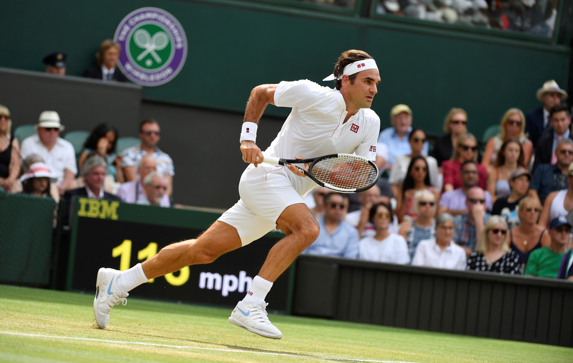Федерер достигна 16-ия си четвъртфинал на Уимбълдън (видео)