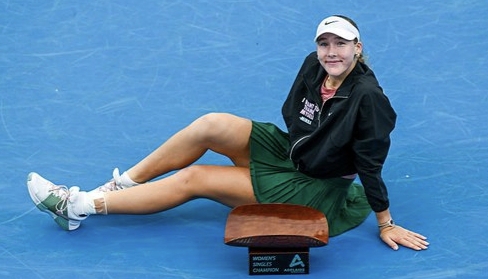 С 11 поредни спечелени гейма: Детето чудо Андреева унищожи новата Серина и покори Аделаида!