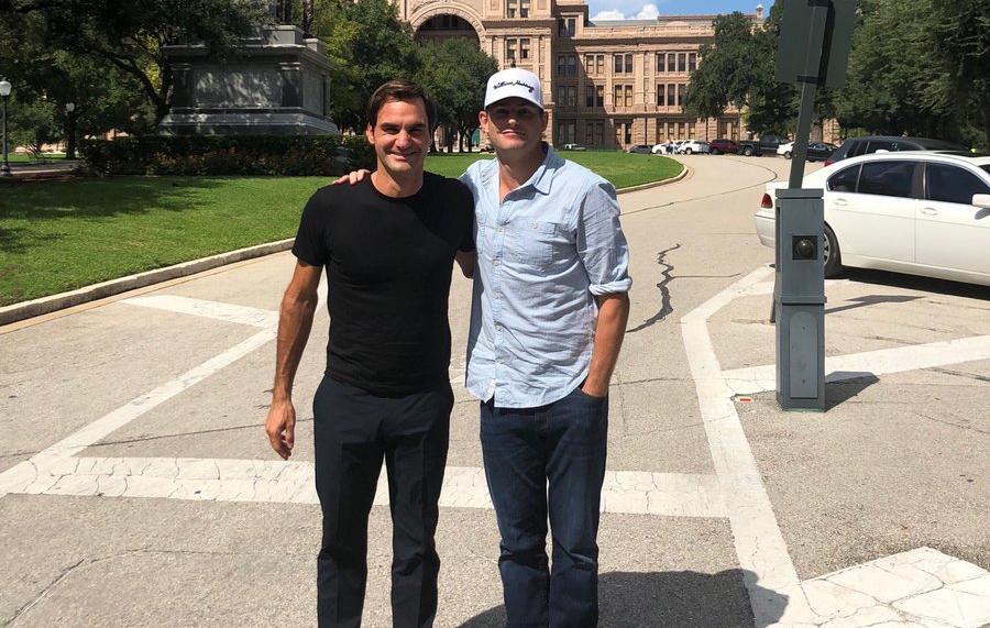 Федерер гостува на Родик в Остин, ще подкрепи фондацията му