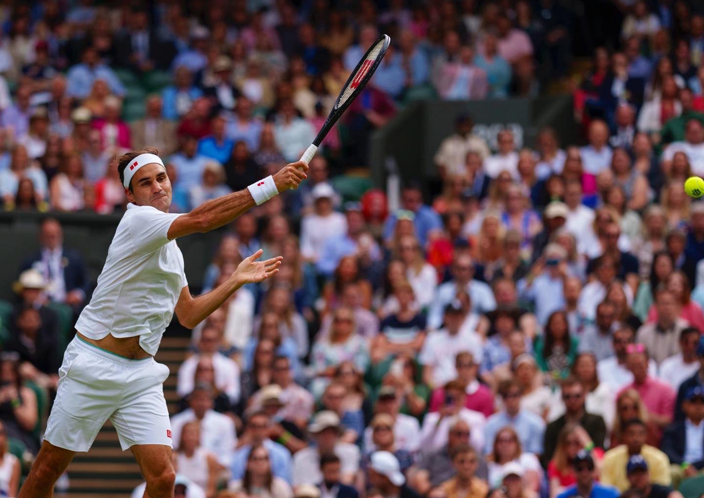 Гледайте на живо: Роджър Федерер срещу Лоренцо Сонего