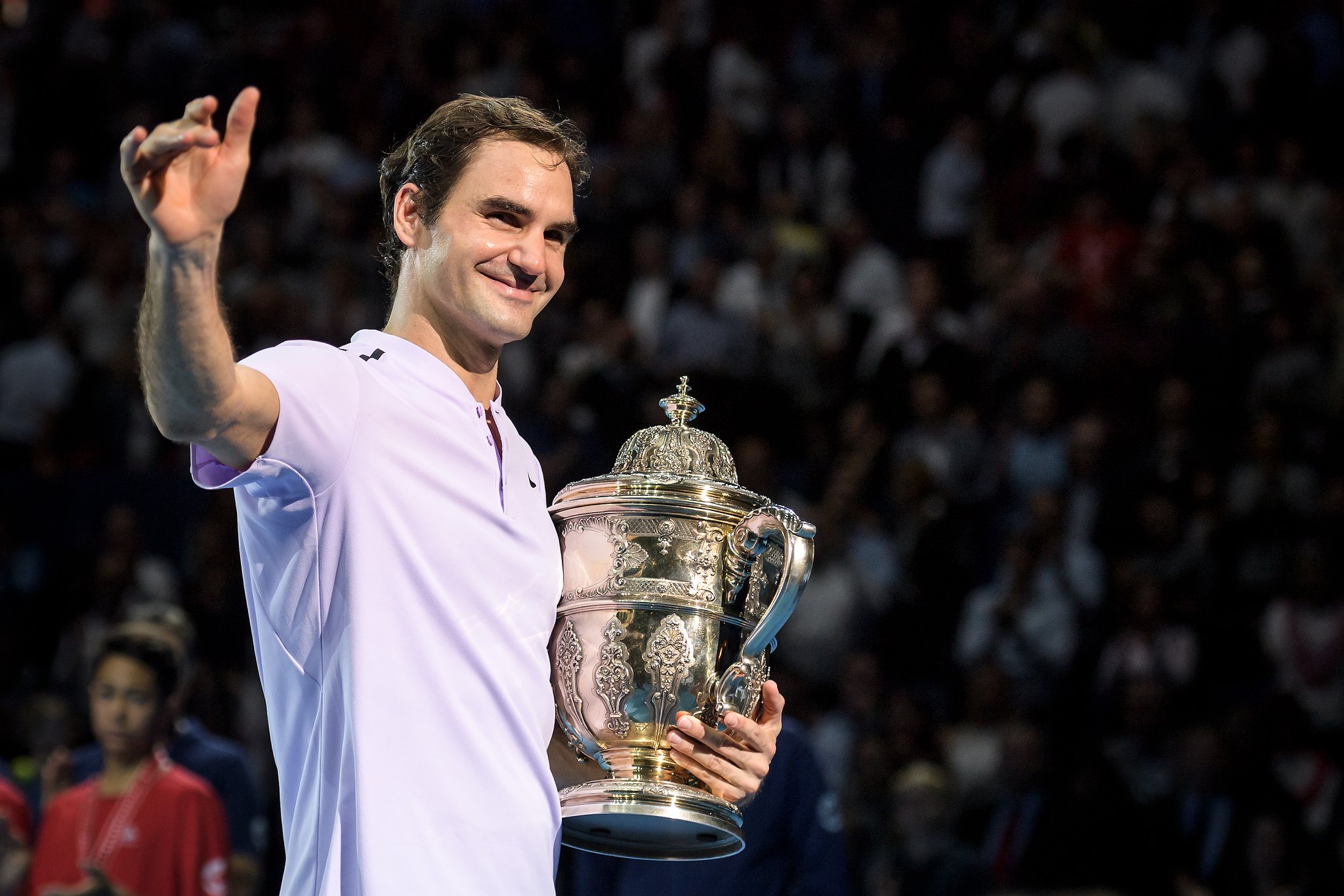 Федерер за осми път спечели у дома, битката за №1 продължава (видео)