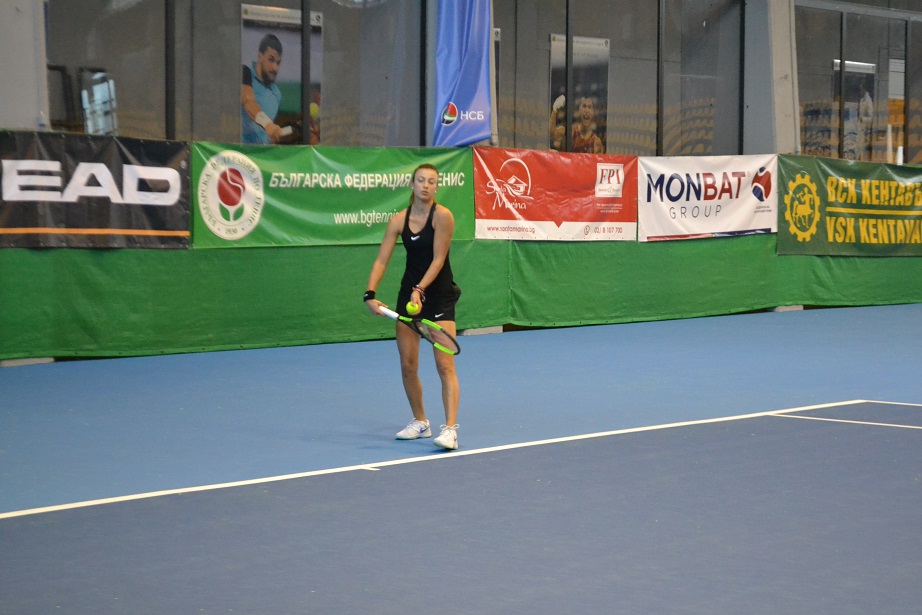 Аршинкова и Михайлова започнаха с победи в Анталия