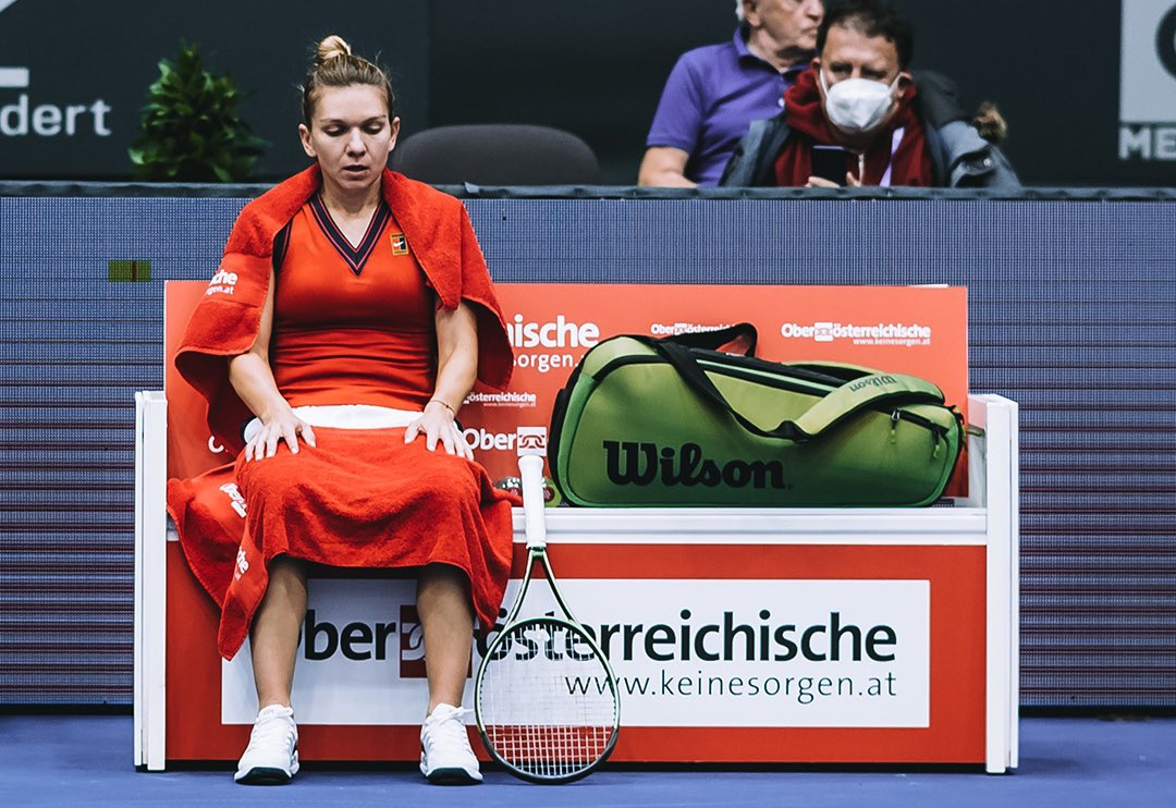 Контузия принуждава Симона Халеп да се оттегли от полуфиналите в Линц