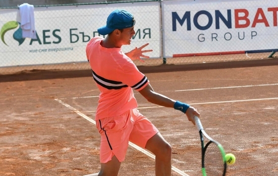 Алекс Лазаров постигна и втора победа за деня в Анталия, вече е на четвъртфинал