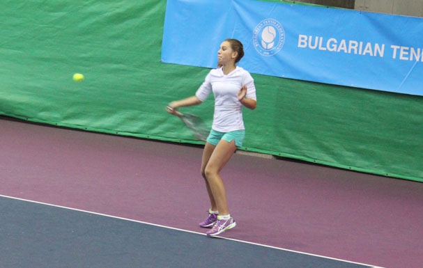 Само Гергана Топалова продължава на Plovdiv cup