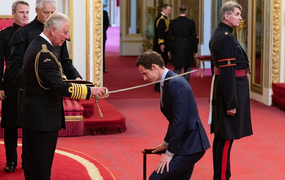Сър Анди Мъри получи рицарско звание в Бъкингамския дворец (снимки)