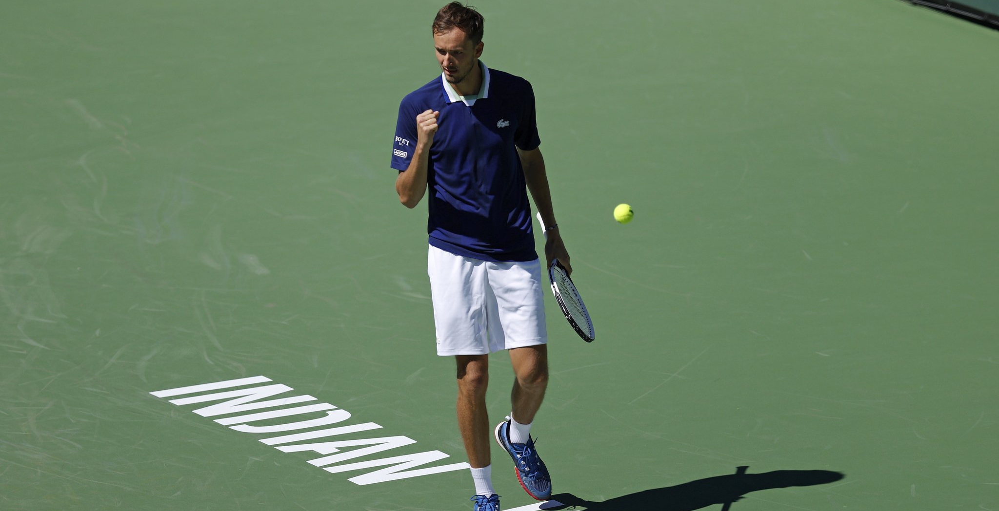 В първия си турнир като световен №1 Даниил Медведев откри