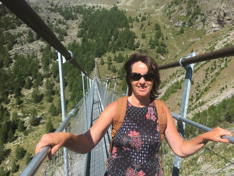 Мануела Малеева посети най-дългия висящ мост в света