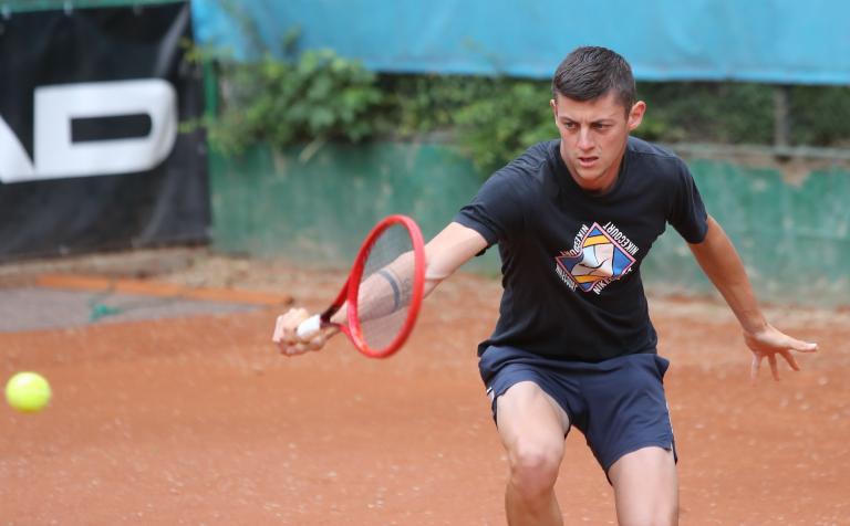 Александър Лазаров демонстрира част от най добрия си тенис през миналата
