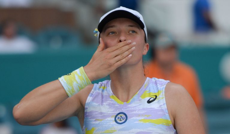WTA ранглиста: Швьонтек продължава да води убедително; минимални промени в топ 10