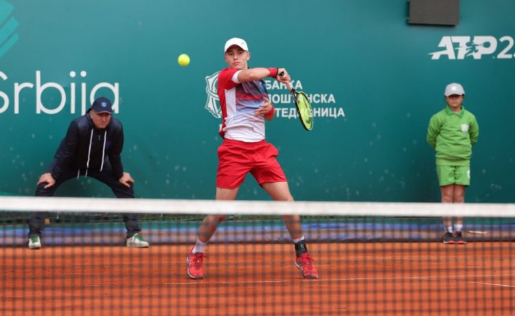 По стъпките на Джокович: 14-годишен талант дебютира на ATP турнира в Белград