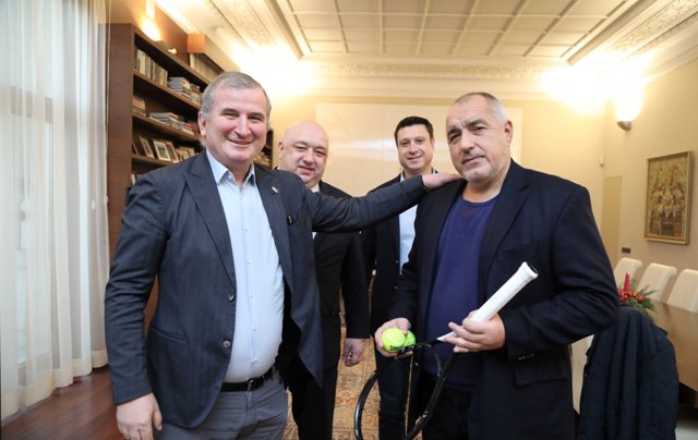 Борисов се срещна с Горан Джокович, Ноле изпрати подарък до премиера