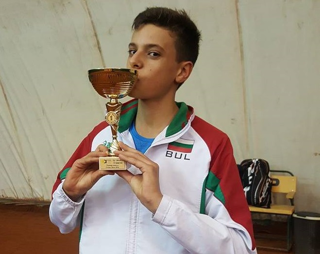 Симеон Терзиев триумфира в отворения турнир на „Диана“