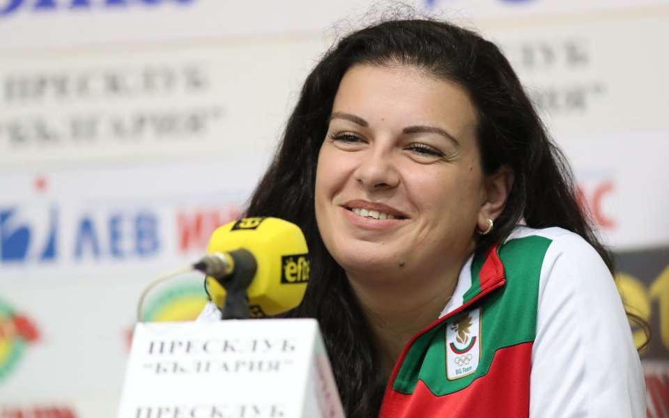Първи медал за България! Костадинова спечели сребро на Олимпийските игри