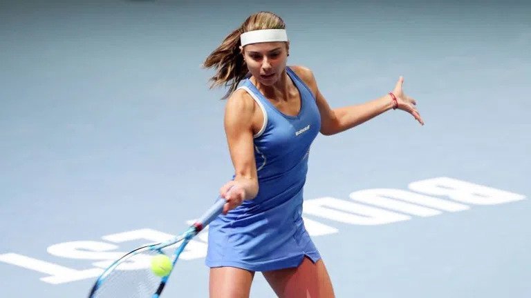 Томова бе безпомощна срещу мощта на бивша №33 и напусна WTA турнира в Прага