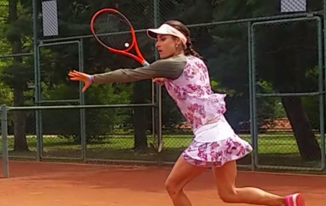 Евтимова и Стаматова са четвъртфиналистки в Анталия