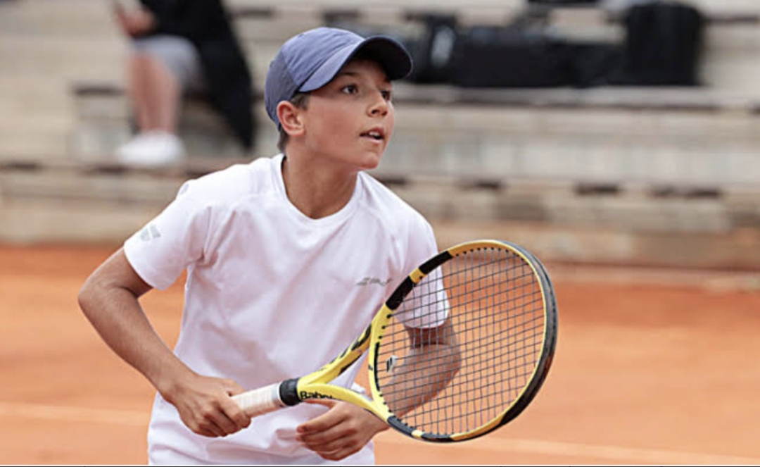 15 годишният Тео Давидов е новият най млад тенисист със