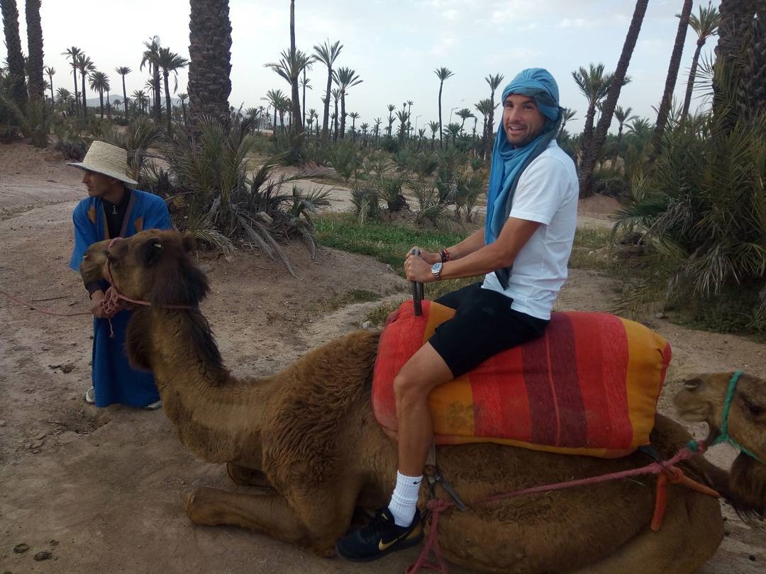 ВИДЕО: Григор го бива и да язди камили