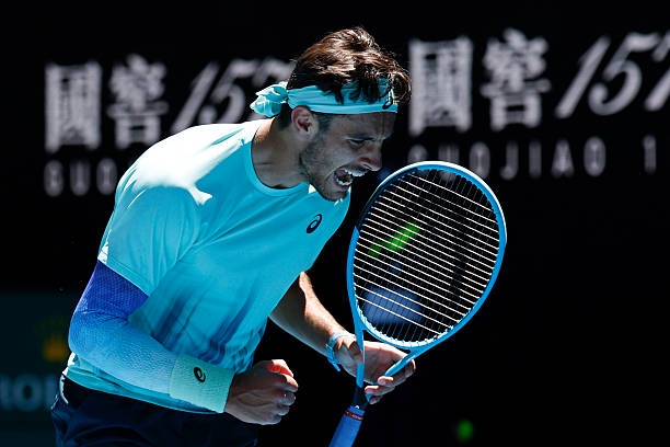 Лоренцо Музети се класира за своя първи 1 4 финал