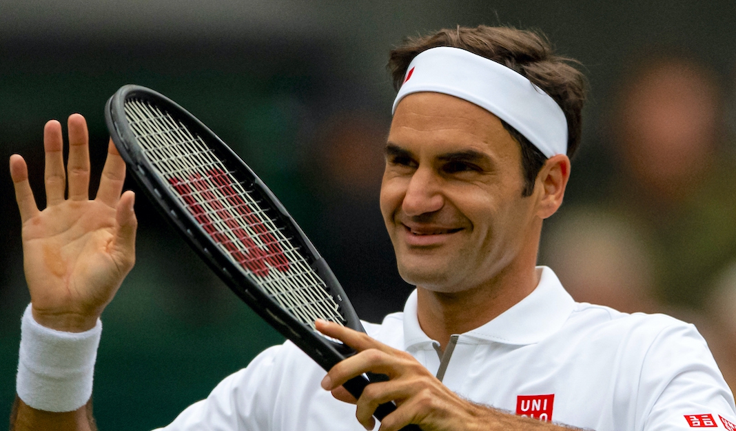 Роджър Федерер е измъчван от контузия в коляното през последните