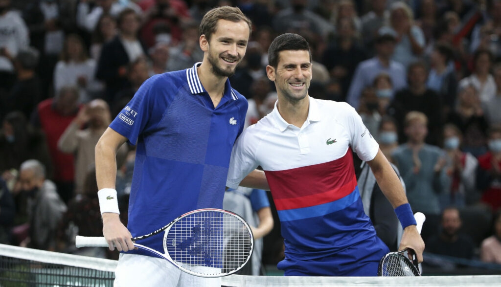 За ценители: Най-доброто от тенис спектакъла между Джокович и Медведев (видео)